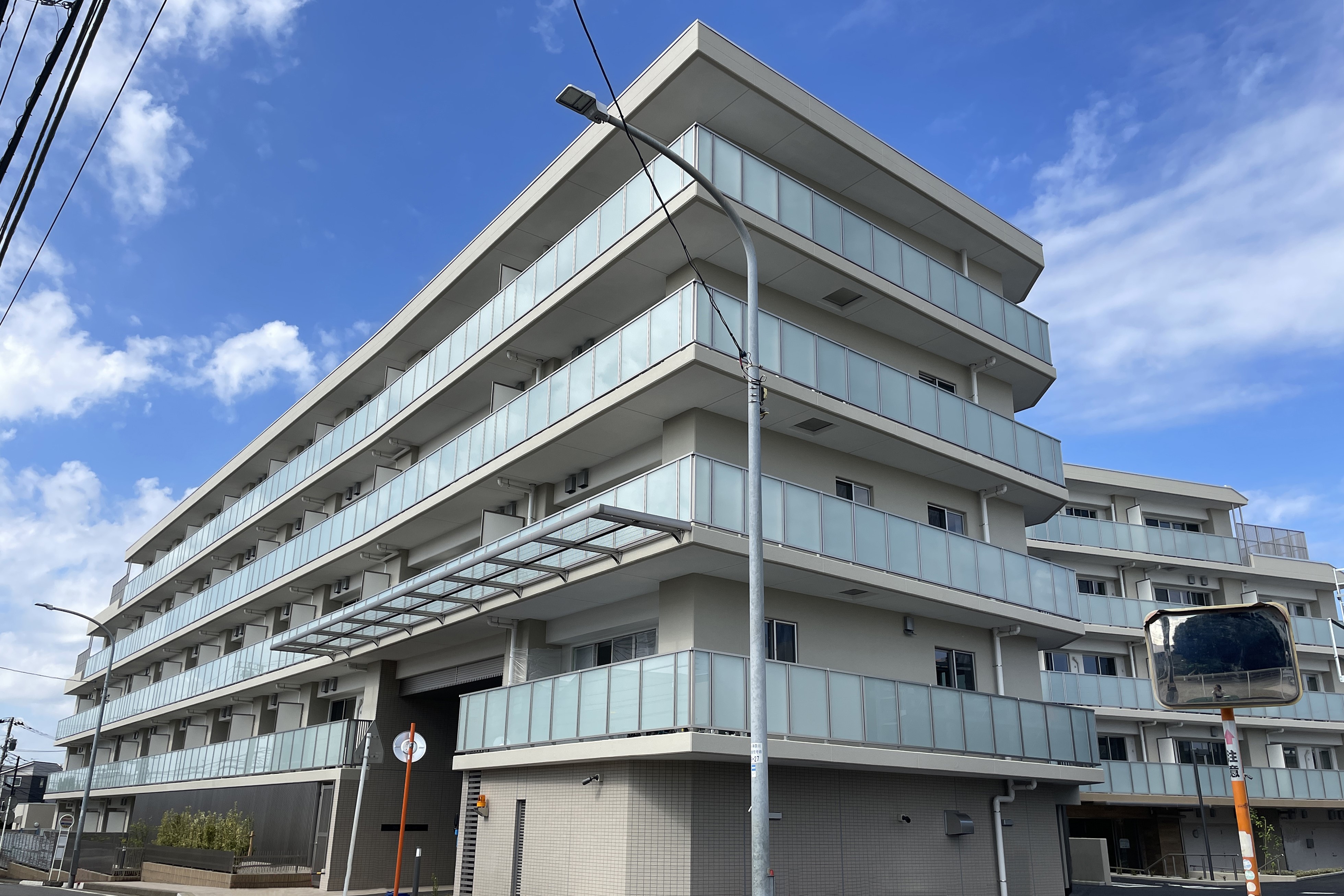 フロール横浜三ツ沢